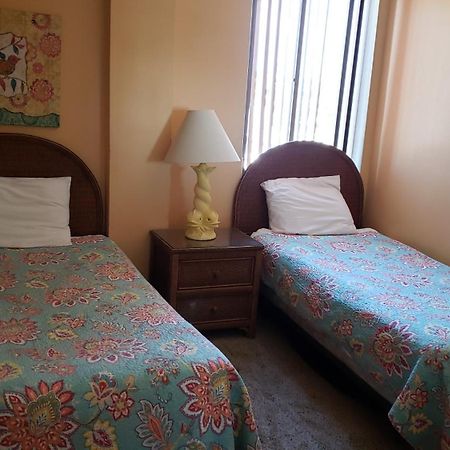 Nordvind Beach Resort Treasure Island Rum bild